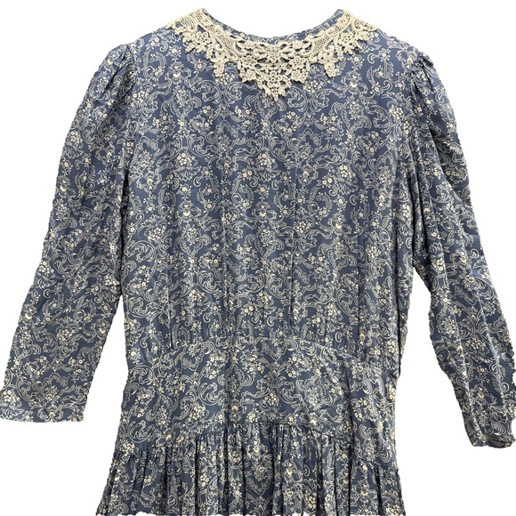 SOLD - Picture 2 of 11